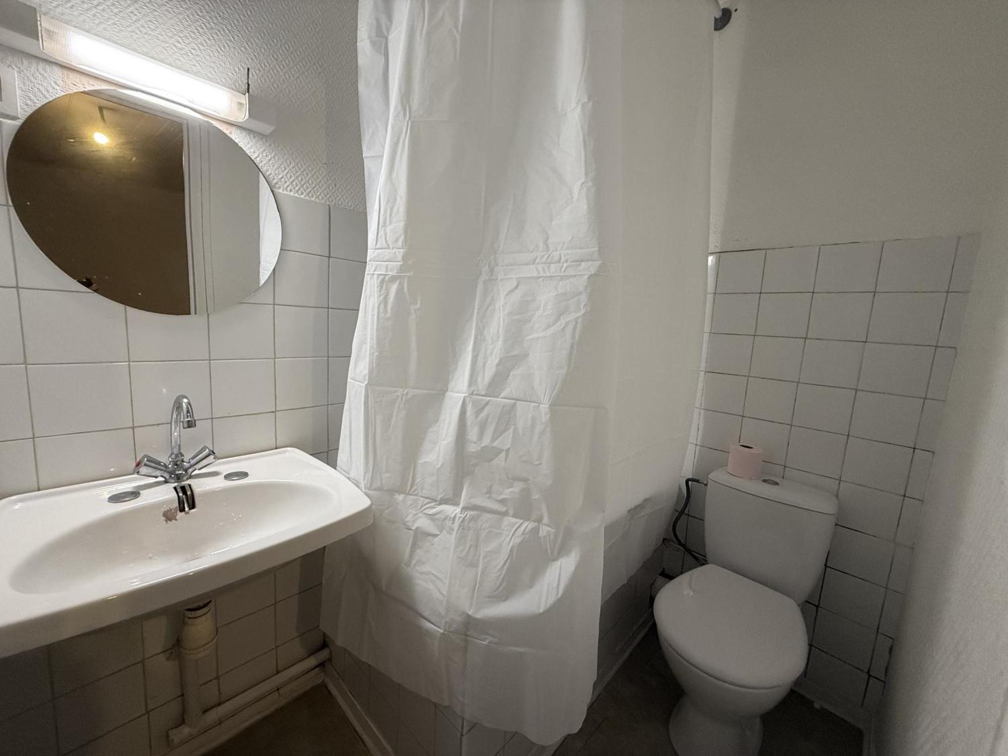 T2 Centre Pont Rean Apartment *